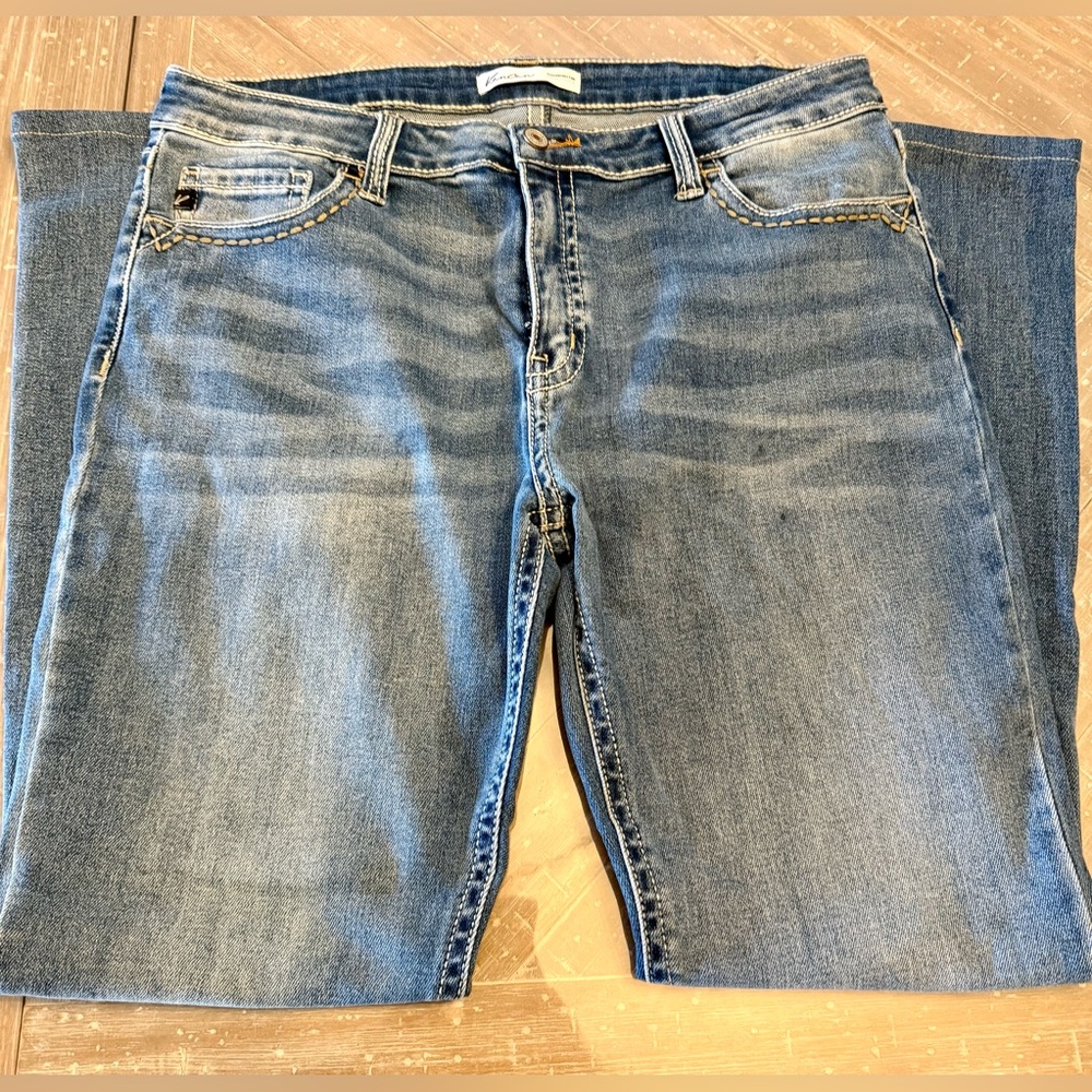 KanCan Dark Mid Rise Bootcut Jeans Sz 33